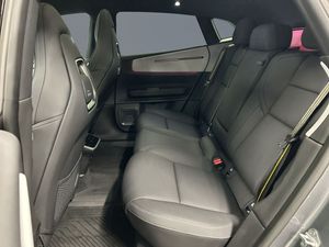 Polestar 4 bild 9