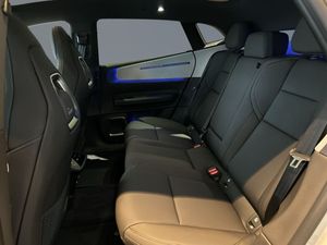 Polestar 4 bild 9