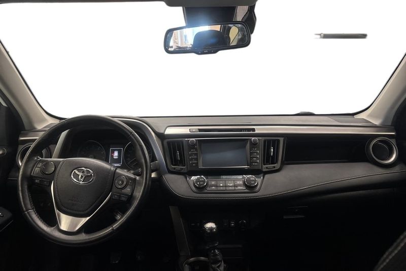 Toyota RAV4 bild 9