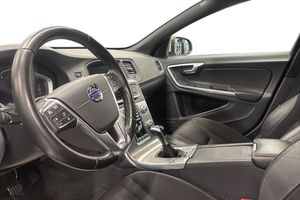 Volvo V60 bild 8