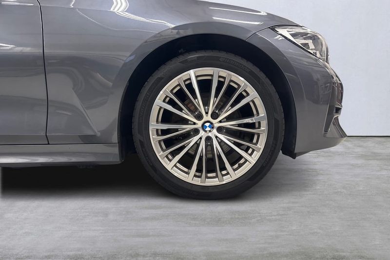 BMW 320 bild 14