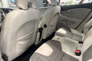 Volvo V40 bild 12
