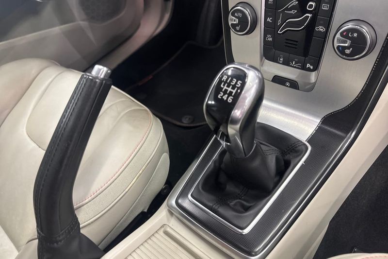 Volvo V40 bild 15