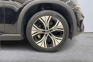 Mercedes EQE43 SUV bild 14