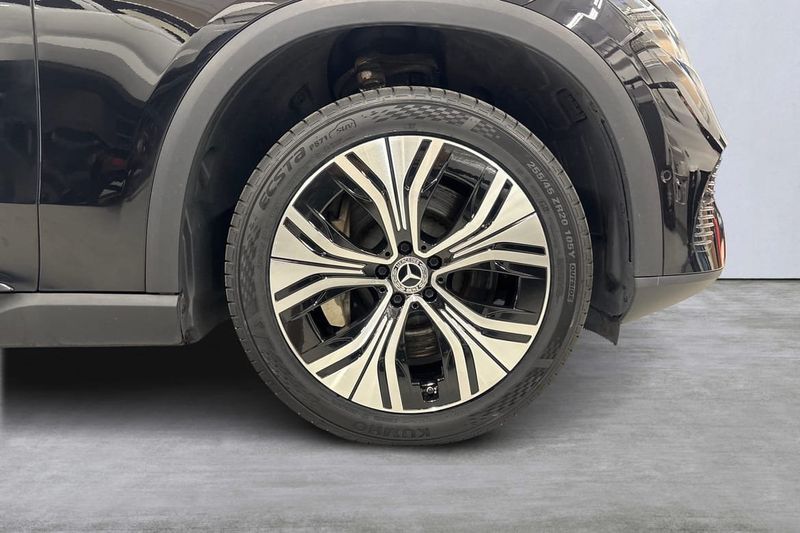 Mercedes EQE43 SUV bild 14