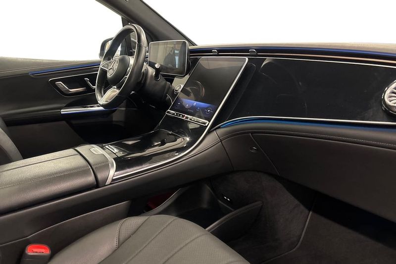 Mercedes EQE43 SUV bild 10