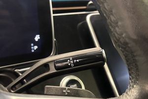 Mercedes EQE43 SUV bild 15