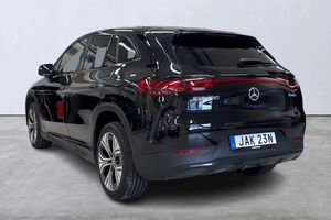 Mercedes EQE43 SUV bild 4