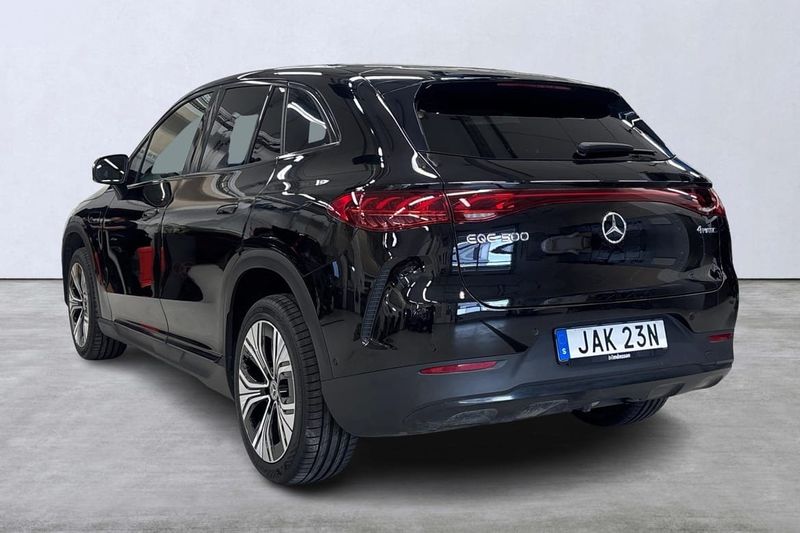 Mercedes EQE43 SUV bild 4