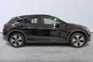 Mercedes EQE43 SUV bild 3