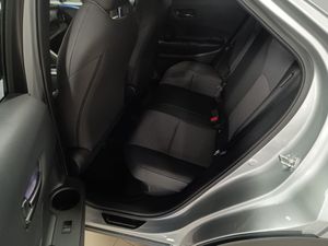 Toyota C-HR bild 8