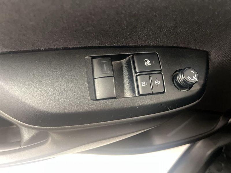 Toyota Yaris bild 13