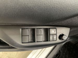Toyota Yaris bild 12