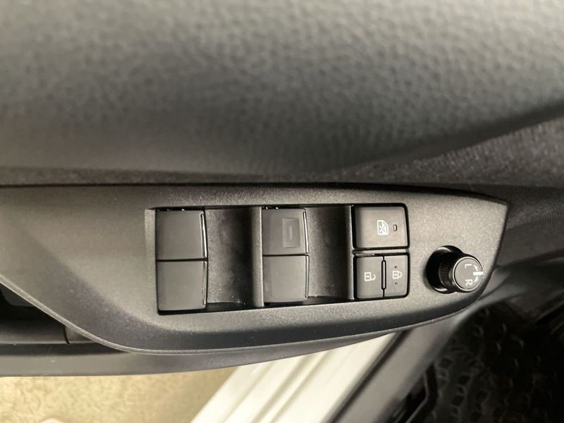 Toyota Yaris bild 12