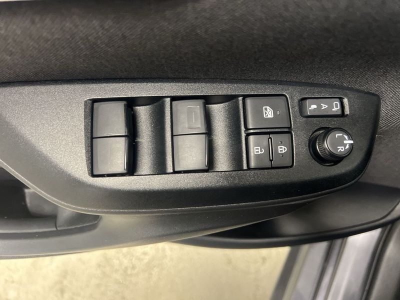 Toyota Yaris bild 17