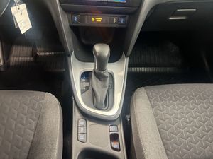 Toyota Yaris Cross bild 15