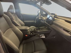 Toyota bZ4X Touring bild 6