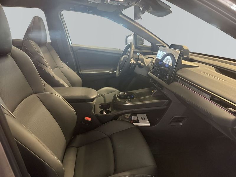 Toyota bZ4X Touring bild 6