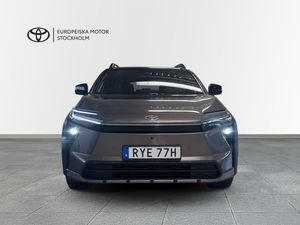 Toyota bZ4X Touring bild 5