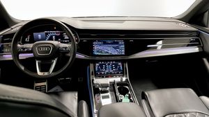 Audi SQ8 bild 11