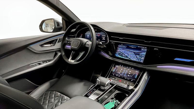 Audi SQ8 bild 12