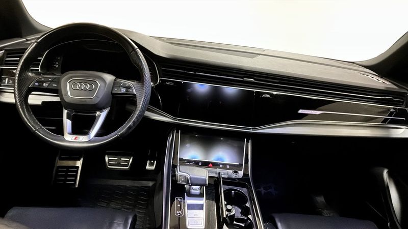 Audi Q8 bild 10