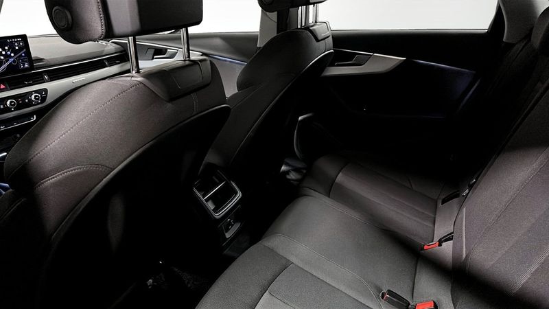 Audi A4 bild 12