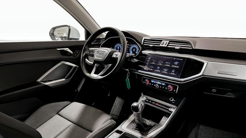 Audi Q3 bild 11