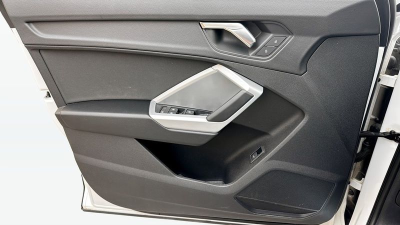 Audi Q3 bild 14