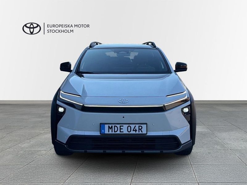Toyota bZ4X Touring bild 5