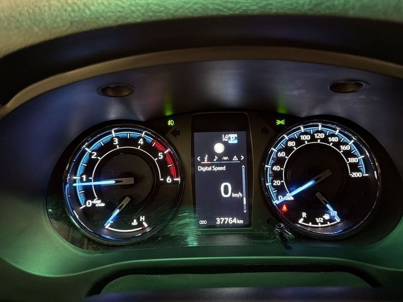 Toyota Hilux bild 15