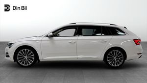 Skoda Superb bild 2