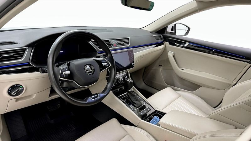 Skoda Superb bild 7