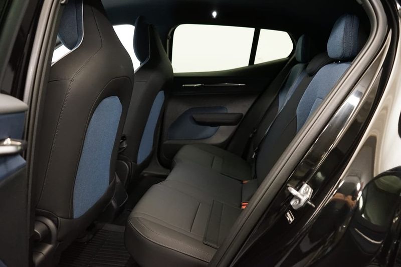 Volvo EX30 bild 7