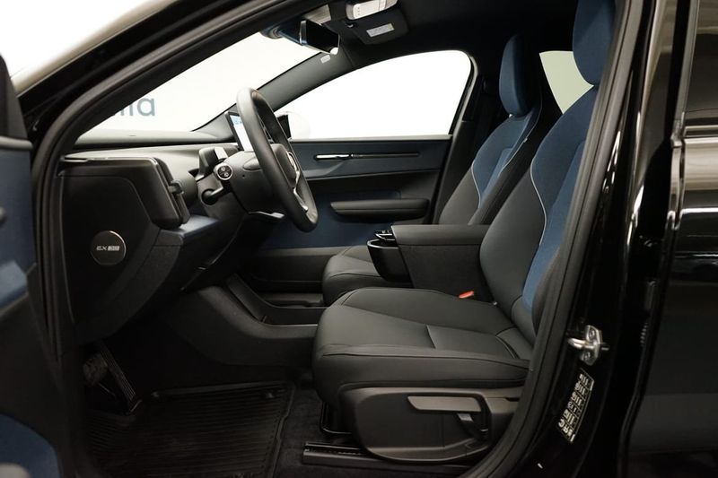 Volvo EX30 bild 5