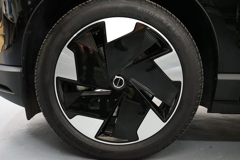 Volvo EX30 bild 17