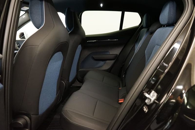 Volvo EX30 bild 7