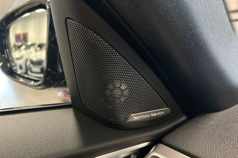 BMW i4 bild 20