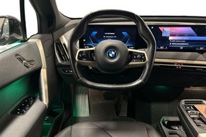 BMW iX bild 9