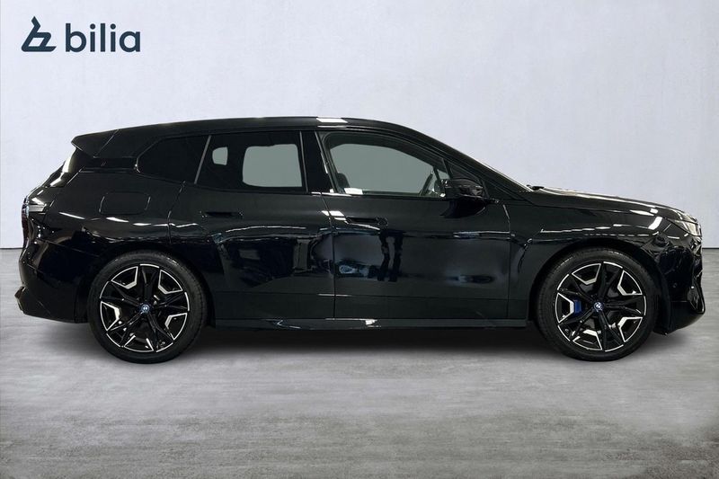 BMW iX bild 15