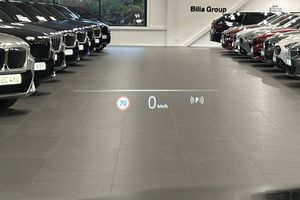 BMW iX bild 18