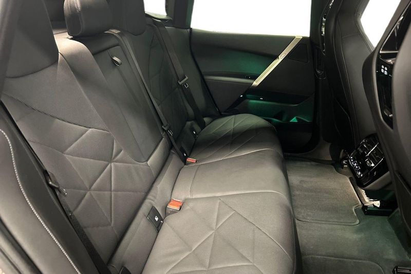 BMW iX bild 7
