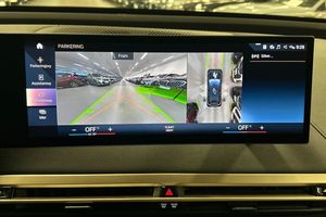 BMW iX bild 13