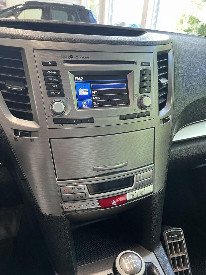 Subaru Legacy bild 8