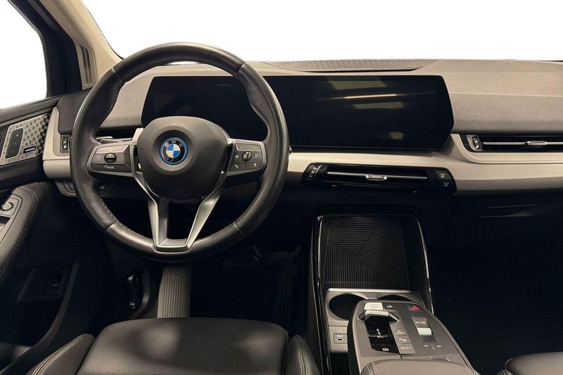 BMW 230 bild 8