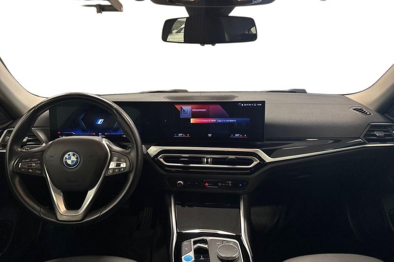 BMW i4 bild 8