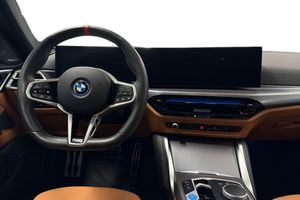 BMW i4 bild 8