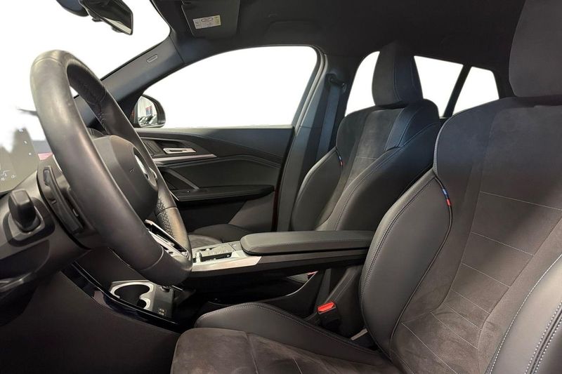 BMW iX2 bild 12