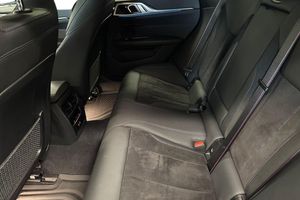 BMW i4 bild 11