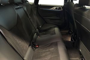 BMW i4 bild 7